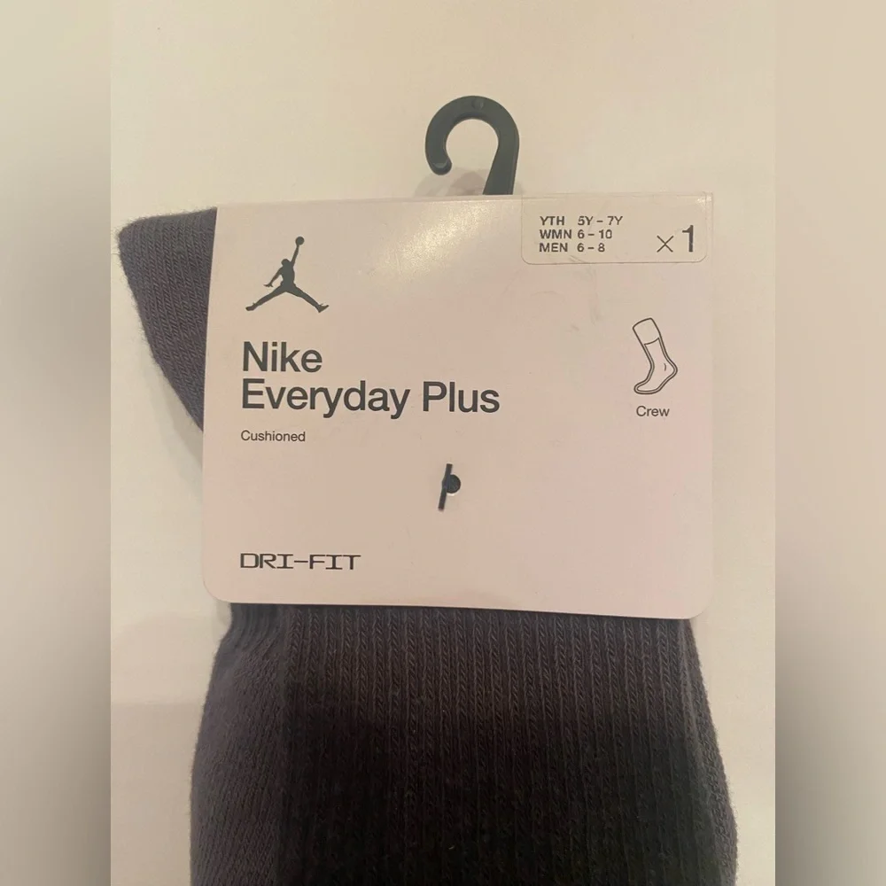 Unisex Nike Everyday Plus Dri-FIT‎ Cushioned Crew Socks Black Size M Youth 5Y-7Y